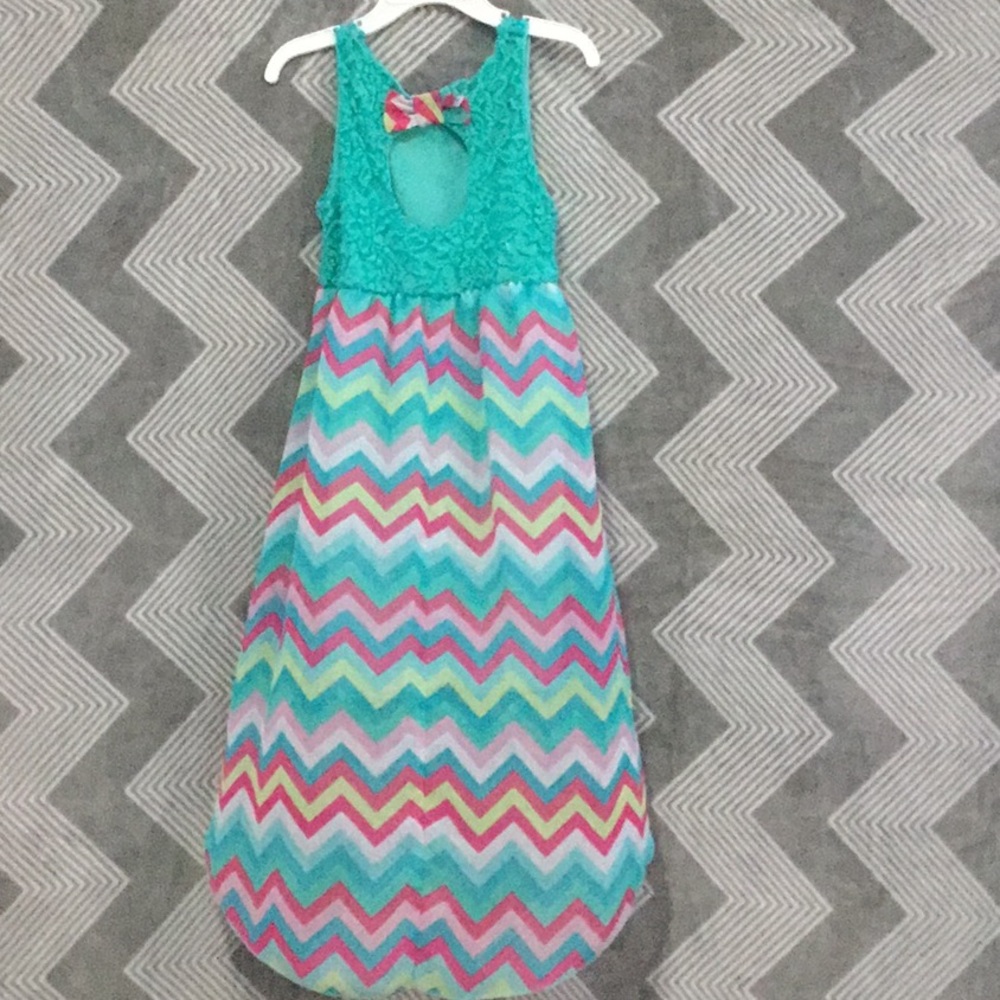 Dress - Picture 2 of 3